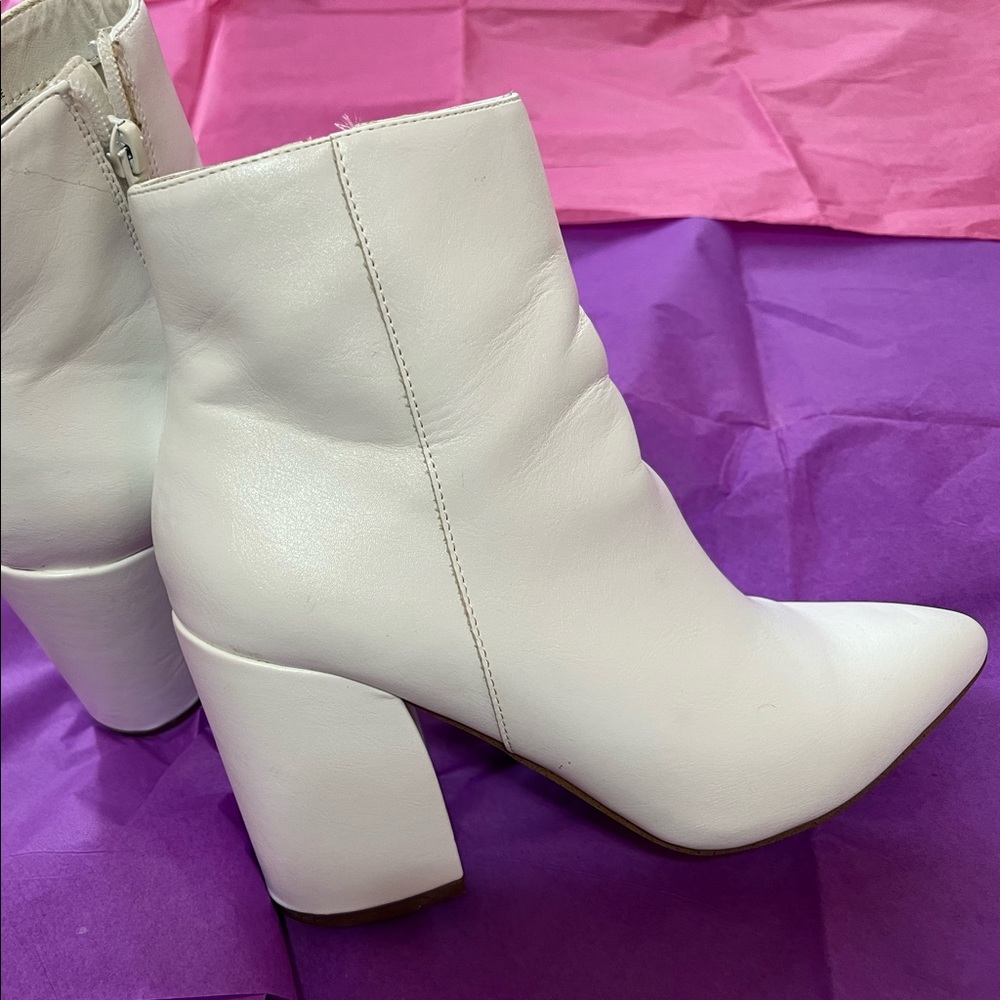 Madden Girl white boots (Flex pointed-Toe Booties)